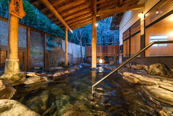 源泉かけ流しの美肌の湯