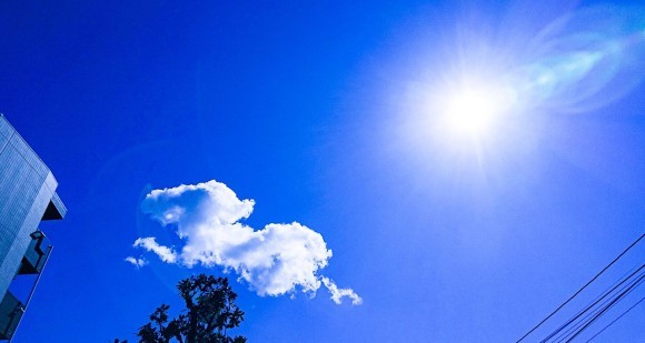 「ペロブスカイトとカルコパイライトの融合のタンデム型太陽電池とは」