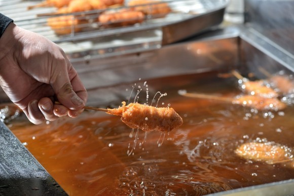 100年の歴史を持つ串カツの名店“ぎふや本家”　原点回帰！梅田東通り商店街に4号店をオープン