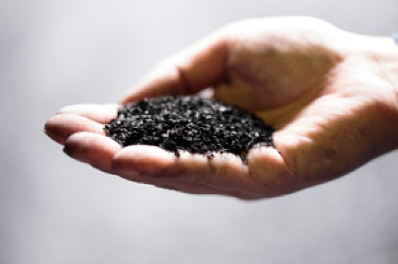 活性炭の写真