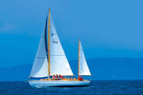 帆船やまゆり　江ノ島ヨットハーバー