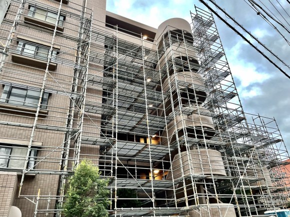 マンション大規模修繕の様子