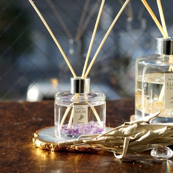 100％天然成分の安心なリードディフューザーLUCAS
