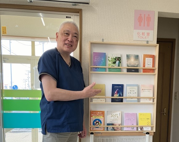 GalaxyBooks株式会社（ギャラクシーブックス）青森県青森市にある「つくだ歯科クリニック」様へ12タイトルの書籍寄贈。【Baton Books】