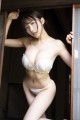 辻りりさ1st写真集発売