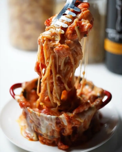 話題沸騰中▷ミートボルケーノパスタ