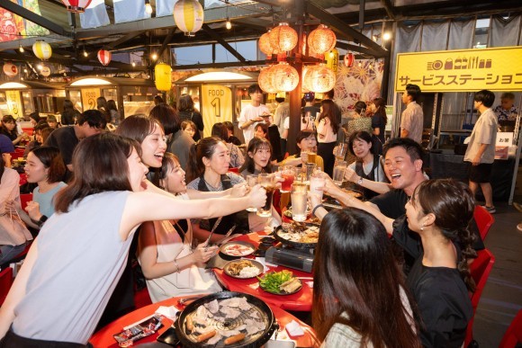 11月15日まで営業！名古屋の秋はマイアミで 秋こそ屋上ビアガーデン！