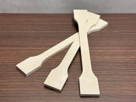 見た目から伝わるSDGsへの取り組み。麦わらパウダーバイオマスABS