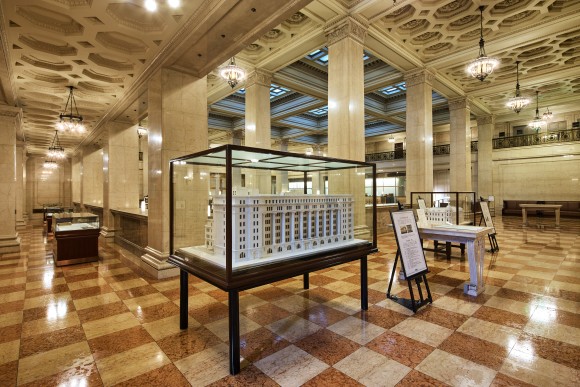 明治生命館 展示エリア（1階）